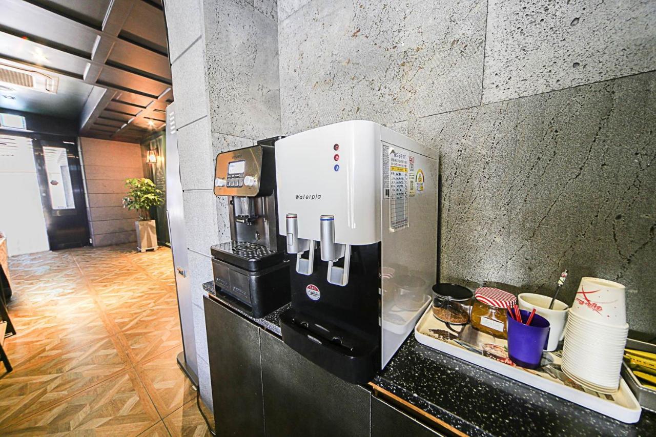 Hotel Myeongjak Cshuncshon Kültér fotó